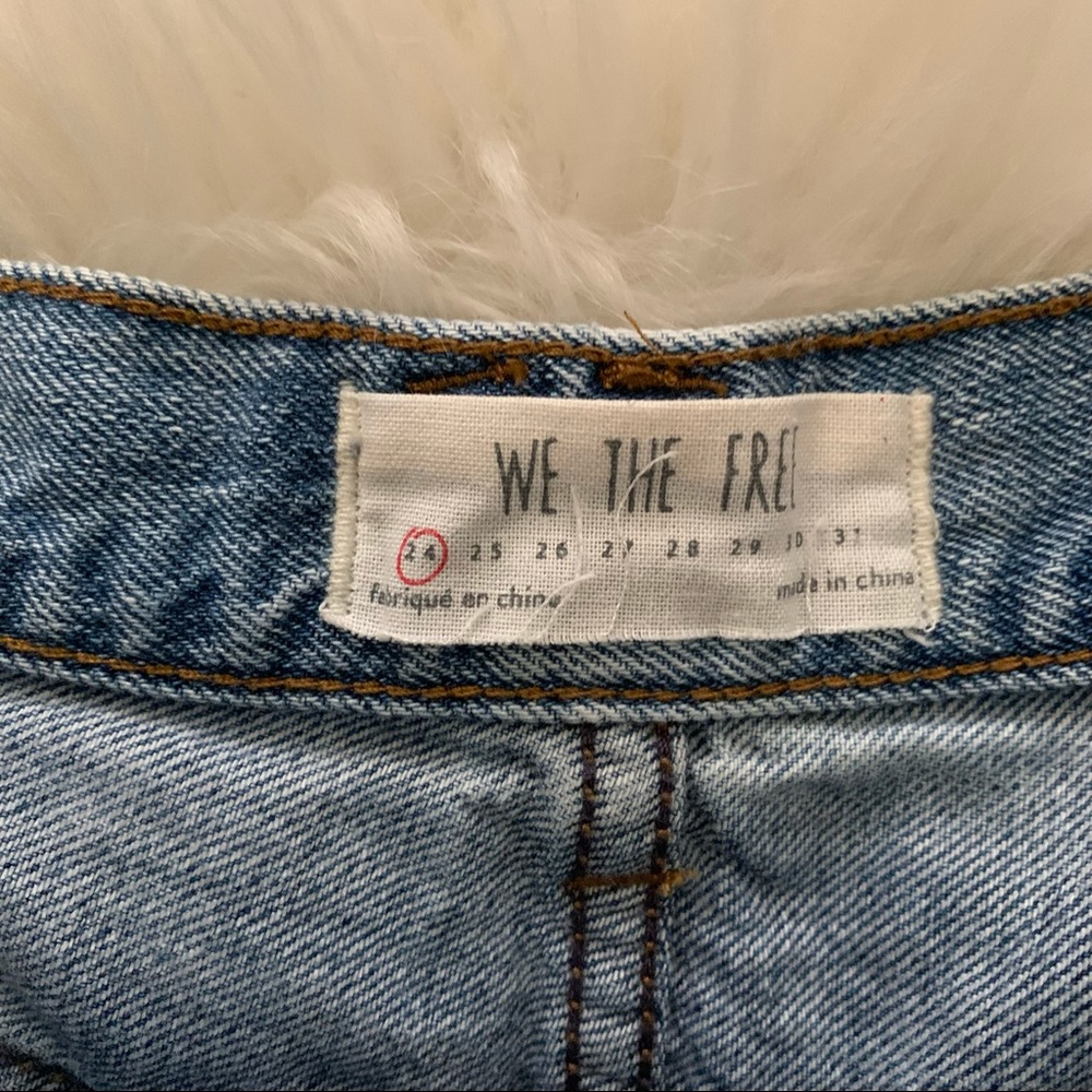 We the Free Blue Denim Cutt Off Jean Button Mid Rise Fly Shorts Size 24 - Picture 5 of 6
